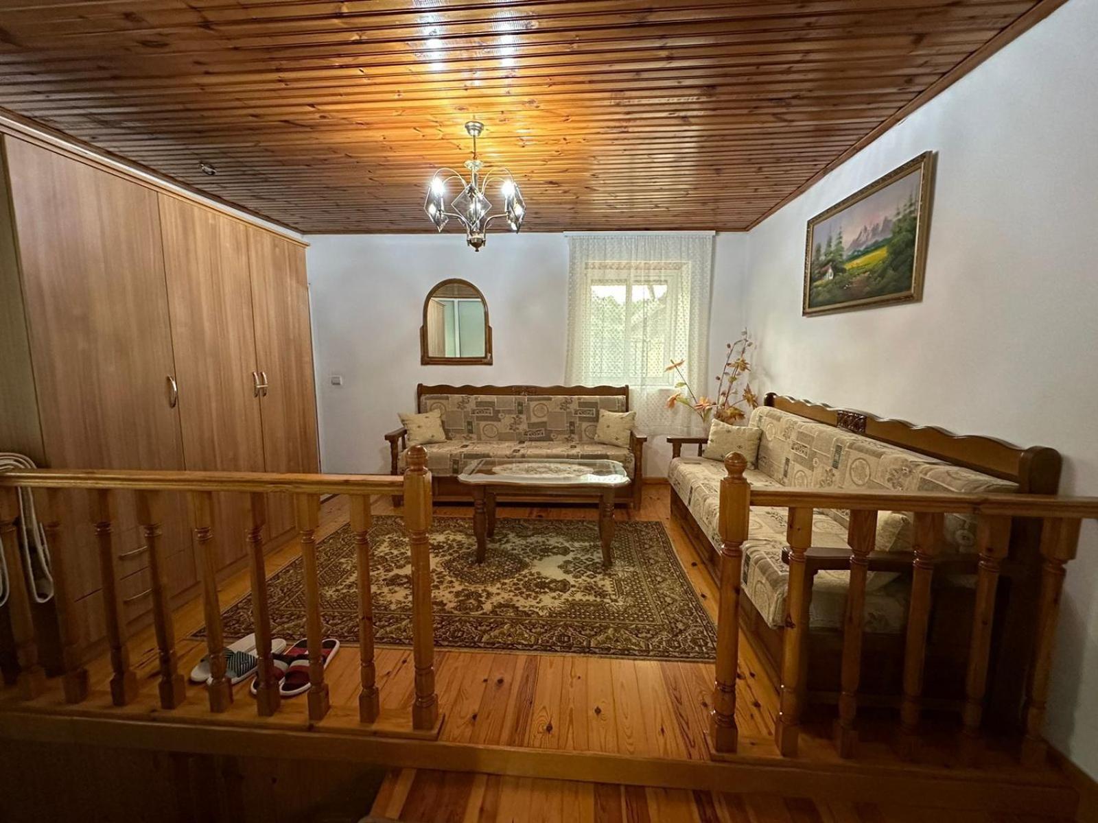 Geri Guesthouse Gjirokastër Exterior foto